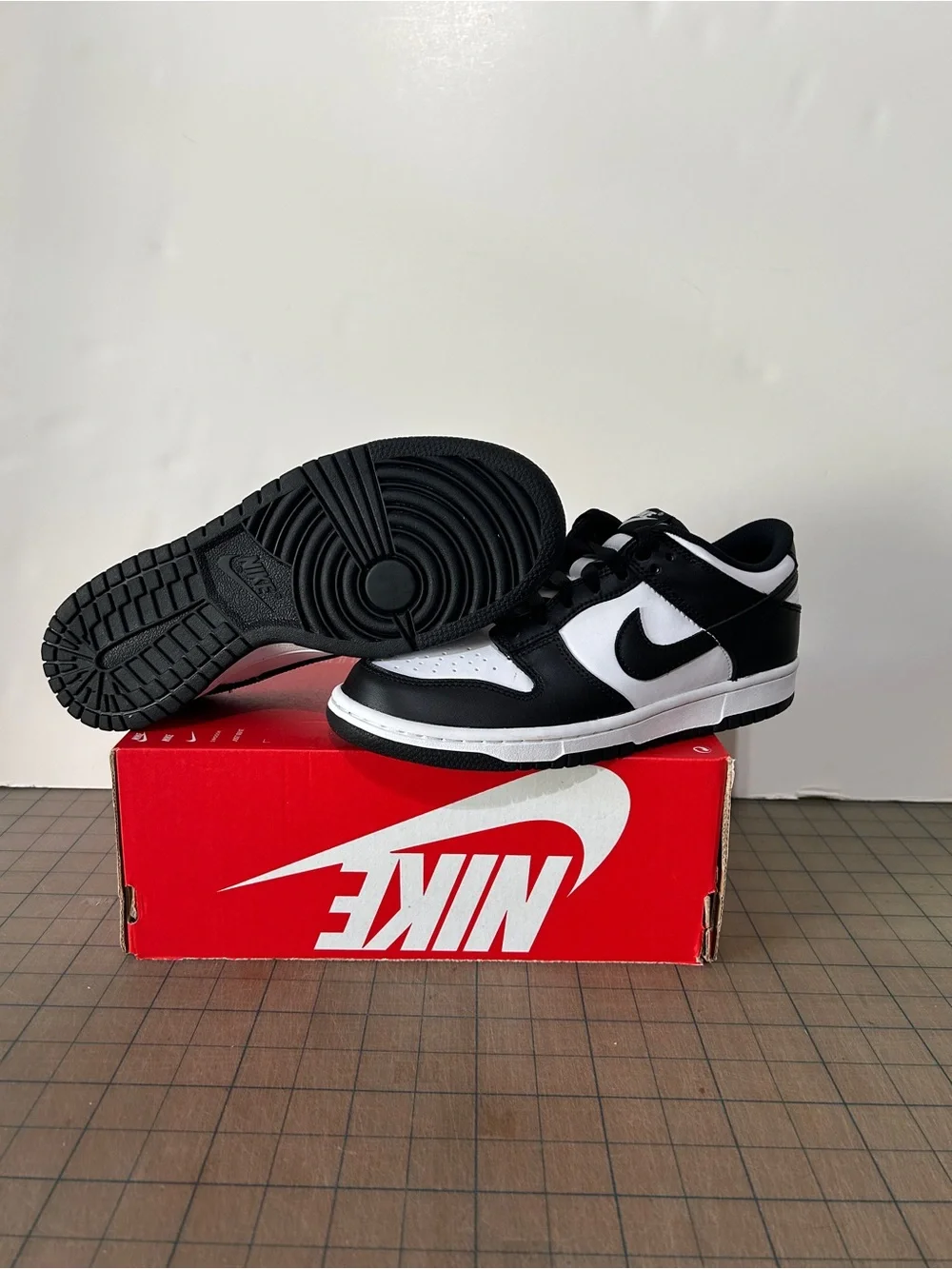 Nike Dunk Low GS ‘Panda’